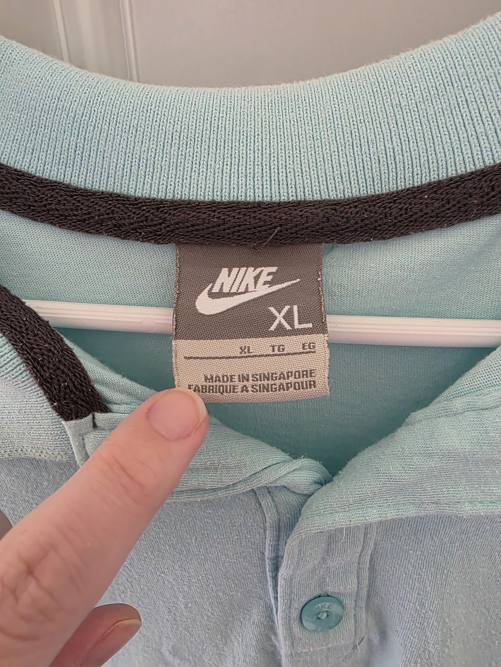 Nike Men’s Polo Shirt with Black Logo - Picture 5 of 5